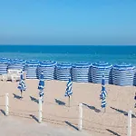 3 Bedroom Stunning In Nyaraló Cabourg