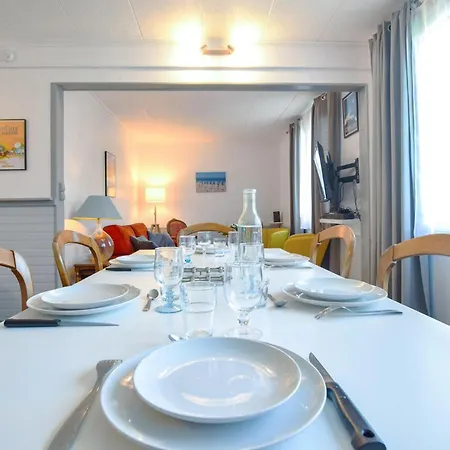 Holiday home 3 Bedroom Awesome In *