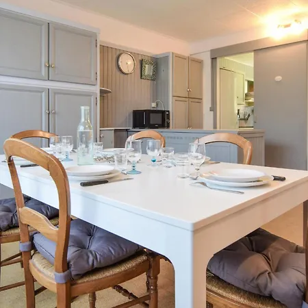 3 Bedroom Awesome In Holiday home Cabourg
