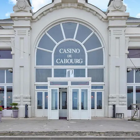 3 Bedroom Stunning In Cabourg