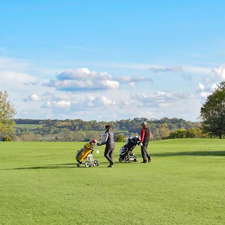 Holiday home 3 Bedroom Awesome In Cabourg