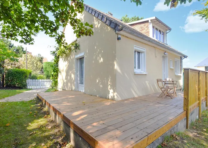 3 Bedroom Awesome In * Кабур