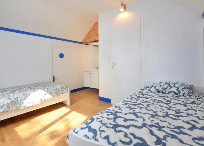 3 Bedroom Awesome In Дом отдыха *