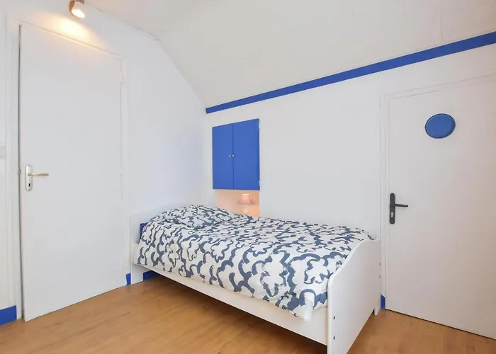 3 Bedroom Awesome In *