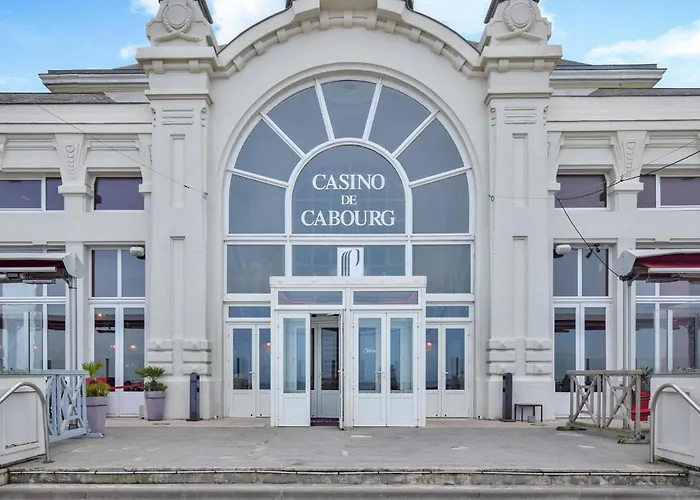 3 Bedroom Awesome In Кабур